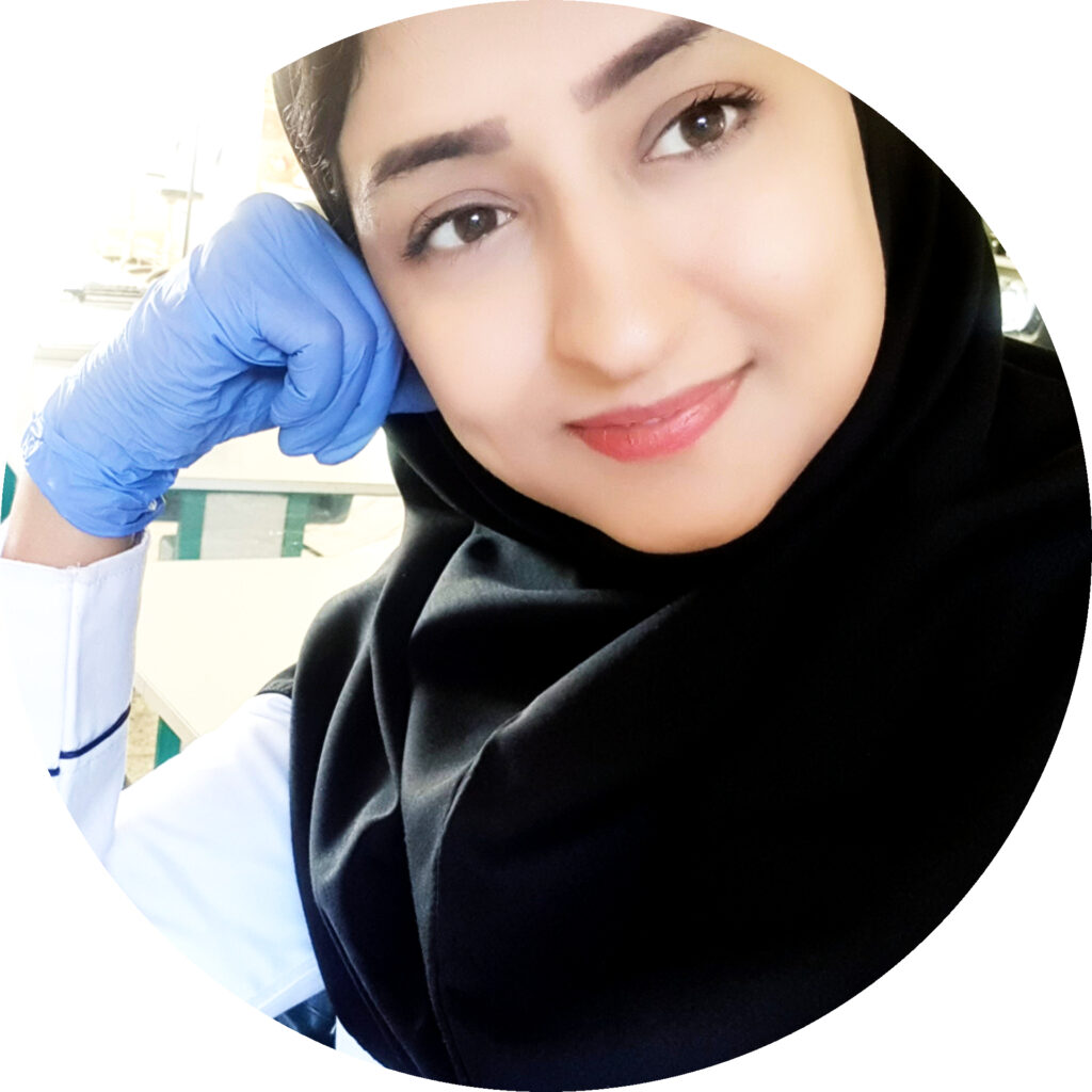 منیره تاجداری